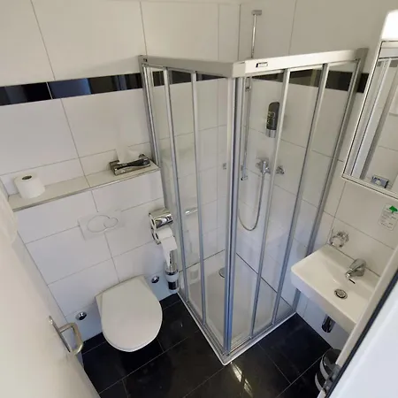 Apartment Swiss Star California - Self Check-in Zurich