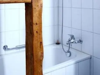 Swiss Star California - Self Check-in Apartment Zurich