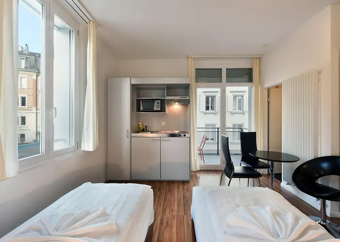 Swiss Star California - Self Check-in Zurich