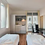 Swiss Star California - Self Check-in Zurique