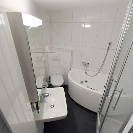 Apartment Swiss Star California - Self Check-in *