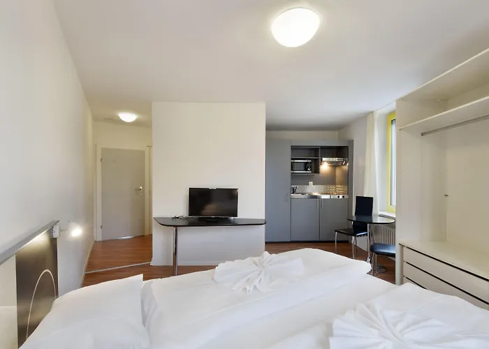 Swiss Star California - Self Check-in 苏黎世